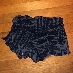 Flowy summer black gray tie dye short shorts size small